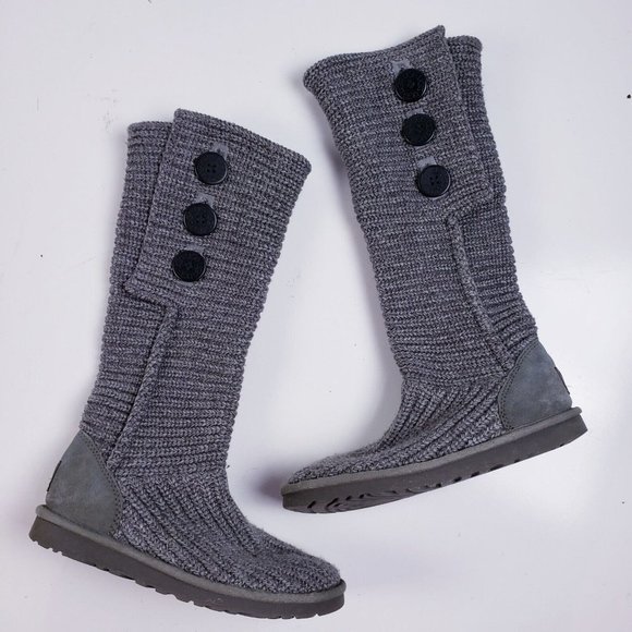 UGG Shoes - Ugg Women’s Size 7 Cardy Triple Button 5819 Gray Knit Sweater Boots Tall